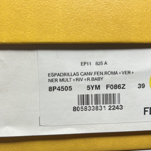 Fendi flats - Picture 7 of 7